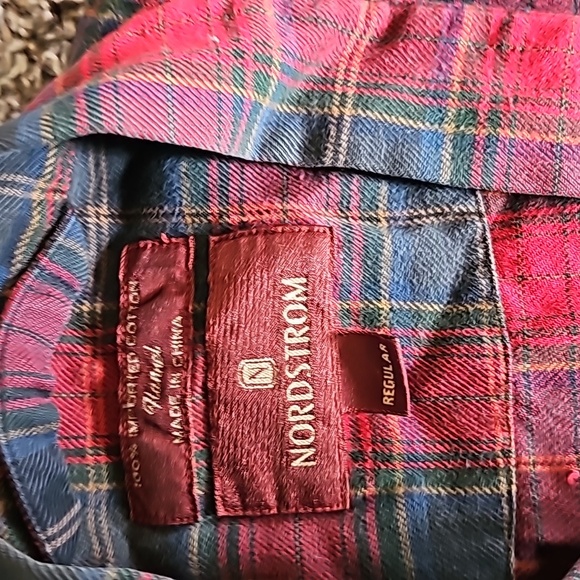 STUNNING VINTAGE NORDSTROM PLAID FLANNEL ROBE - Picture 3 of 10